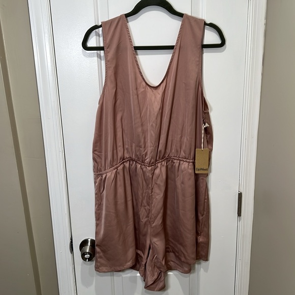 NWT UpWest Washable Satin Sleep Romper Blushed Rose Size XL - Picture 3 of 4